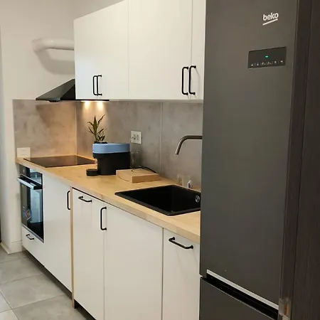 Cozy Apartment At Romexpo Bucharest Exterior photo